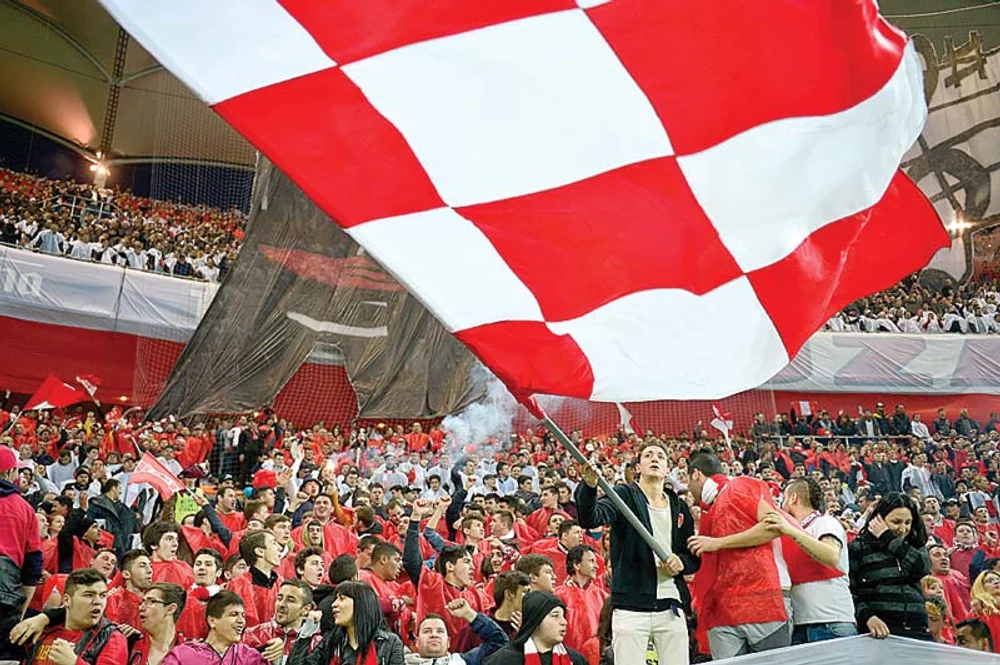 Dinamo, amendată cu 15.000 de lei de Comisia de Disciplină