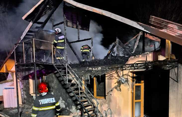 un-barbat-si-a-pierdut-viata-in-urma-unui-incendiu-devastator-produs-in-aceasta-dimineata