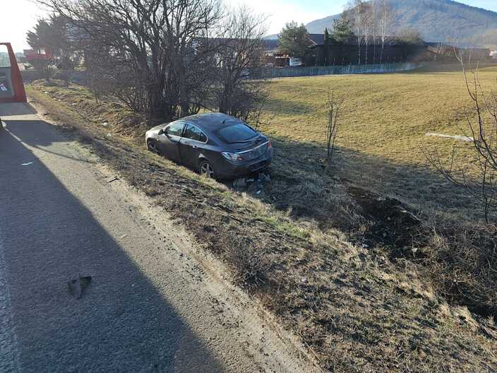 accident-in-care-au-fost-implicate-o-autoutilitara-si-un-autoturism-in-aceasta-dimineata