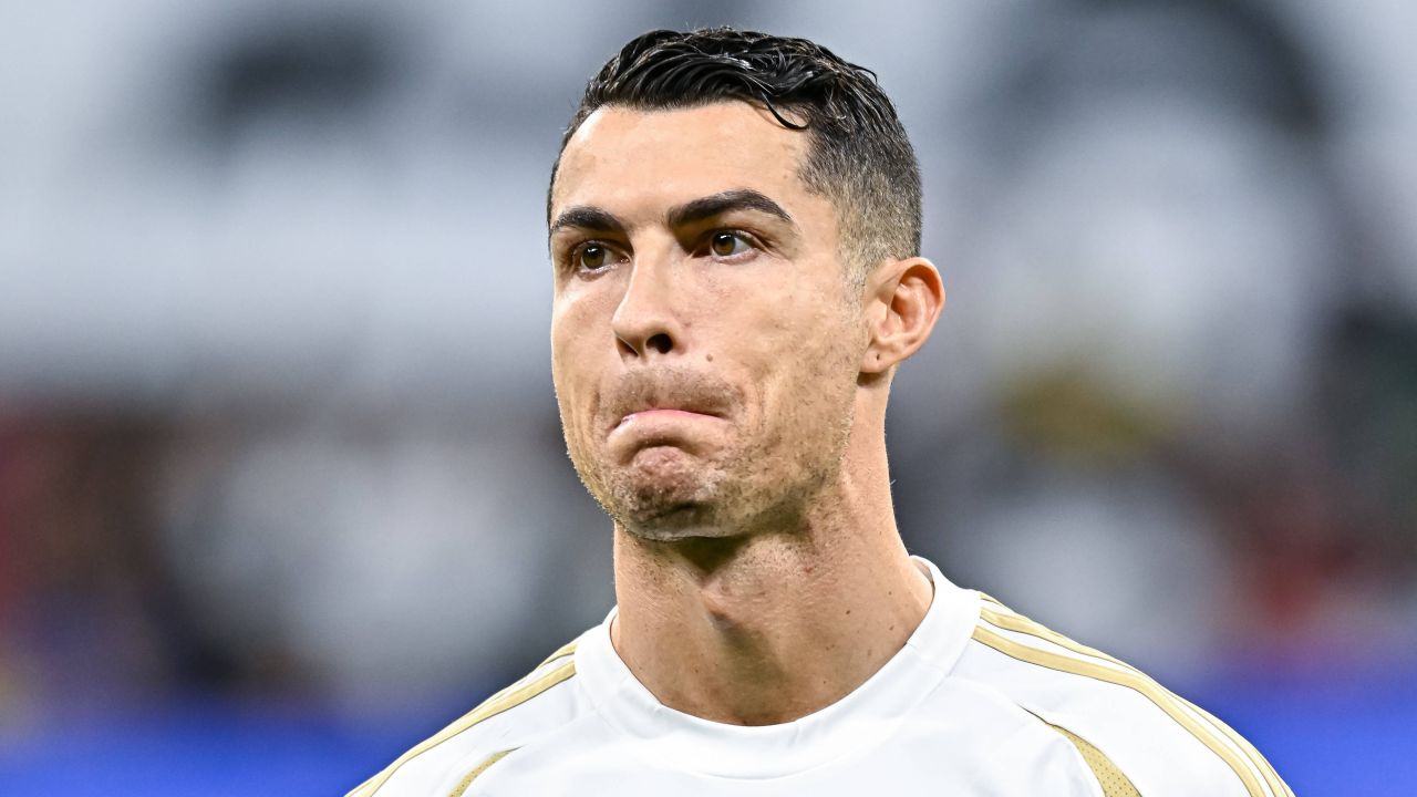 cristiano-ronaldo,-gluma-acida-cu-un-fan-care-ii-seamana:-„nu-arati-ca-mine,-esti-foarte-urat!”