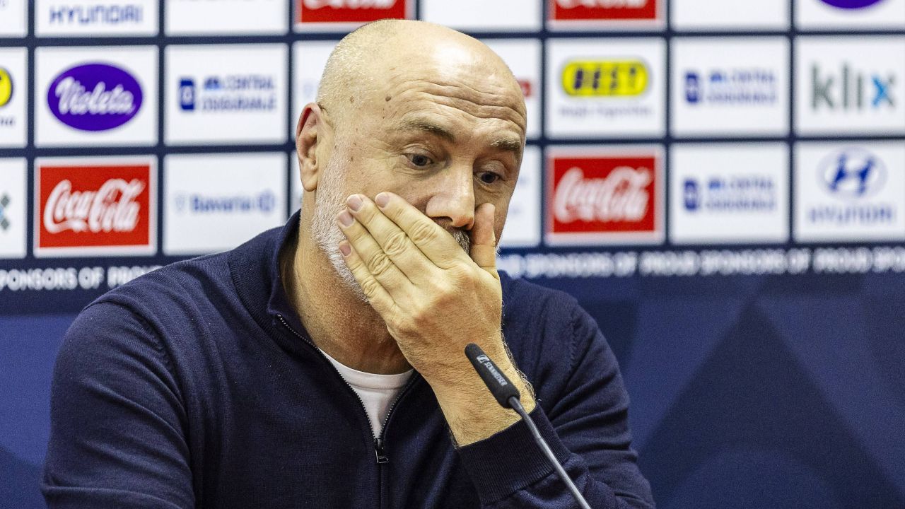 selectionerul-bosniei-a-dezvaluit-cum-a-invins-nationala-romaniei:-le-am-cerut-asta-jucatorilor