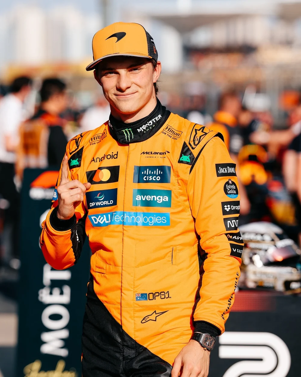 verstappen-si-a-gasit-nasul-in-formula-1.-mclaren-a-dominat-total-marele-premiu-al-chinei