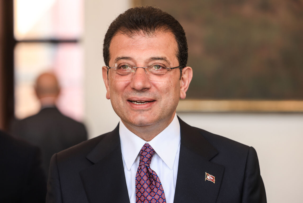 ekrem-imamoglu,-primarul-istanbulului,-incarcerat-in-asteptarea-procesului
