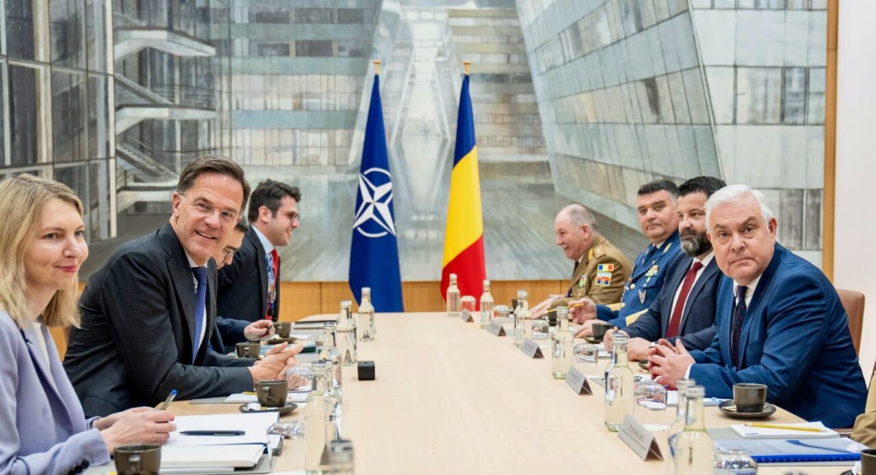 intalnire-fulger-tilvar-rutte-la-bruxelles.-marea-neagra,-vitala-pentru-flancul-estic-nato