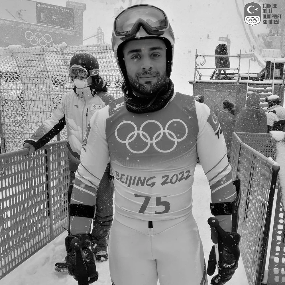 schiorul-olimpic-turc-berkin-usta-a-murit-la-doar-24-de-ani,-intr-un-incendiu-la-un-hotel