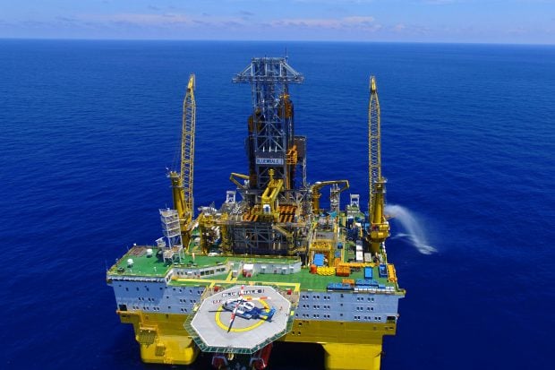 petrom-si-romgaz-au-scapat-de-taxa-pe-stalp-pe-investitiile-din-marea-neagra-exclusiv