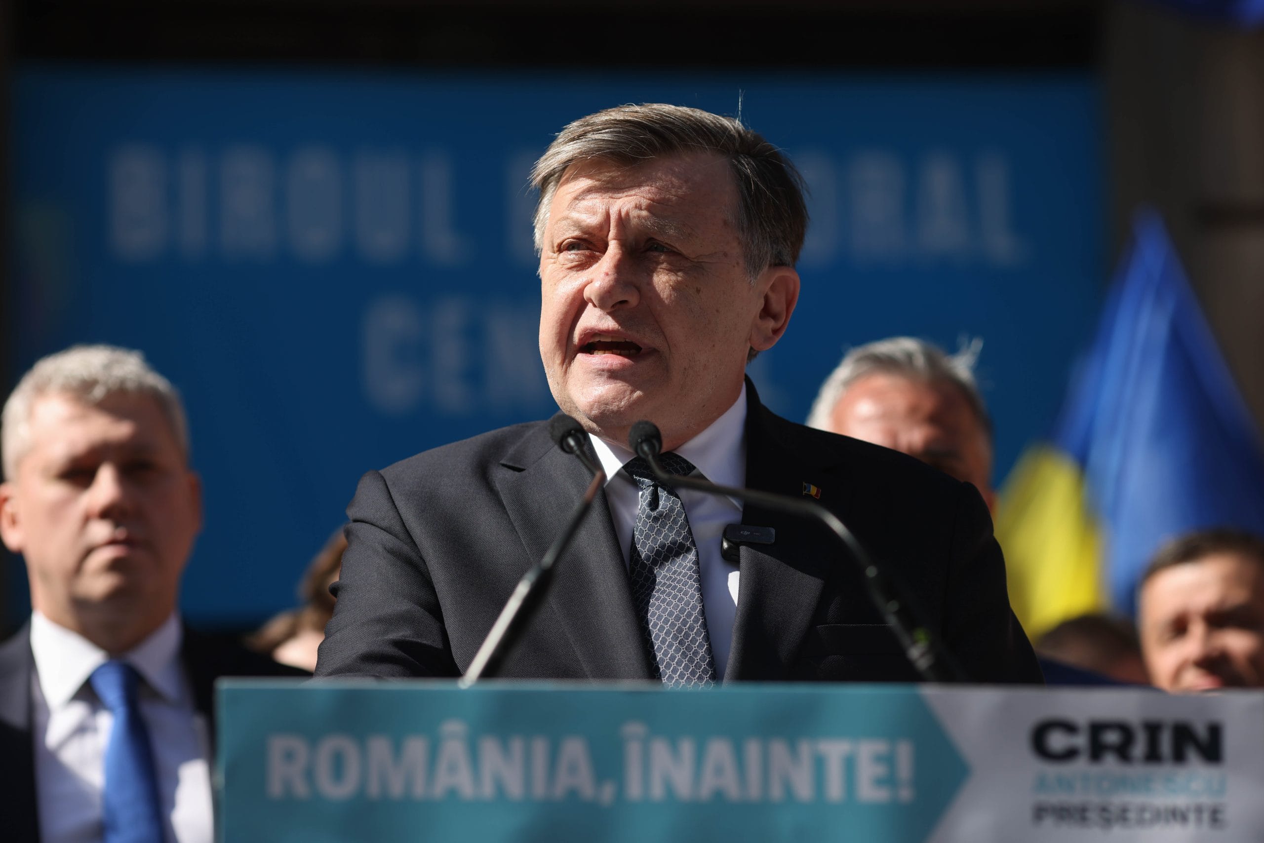 crin-antonescu-il-acuza-pe-george-simion-ca-face-jocul-rusiei.-a-pus-in-pericol-securitatea-nationala