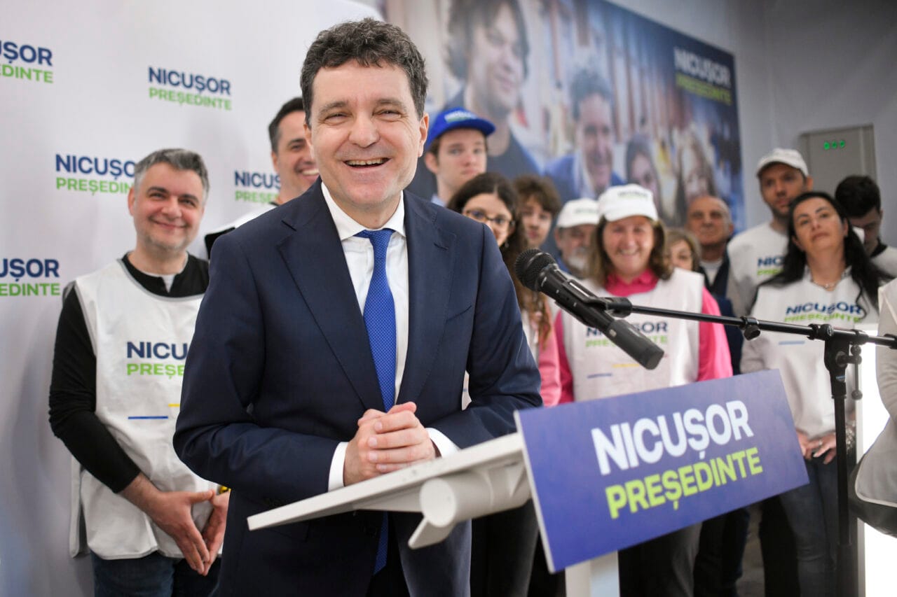nicusor-dan-s-a-intalnit-cu-ilie-bolojan-ca-sa-discute-chestiuni-tehnice