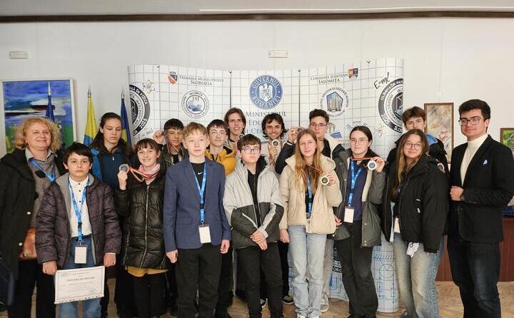 elevii-ieseni-au-obtinut-22-de-distinctii-la-olimpiada-nationala-de-fizica