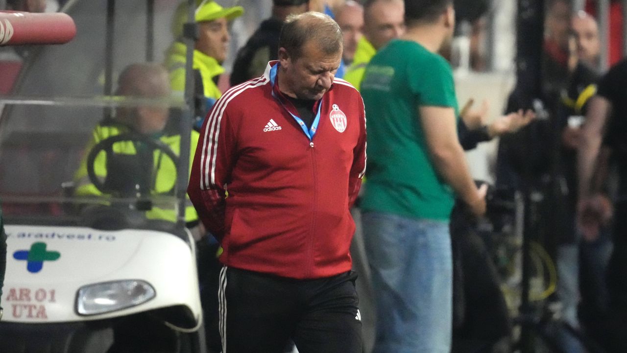 dorinel-munteanu-e-suparat-dupa-primul-punct-obtinut-in-play-out:-trebuia-sa-castigam