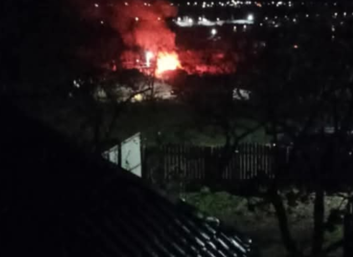 incendiu-noaptea-trecuta-in-comuna-lespezi
