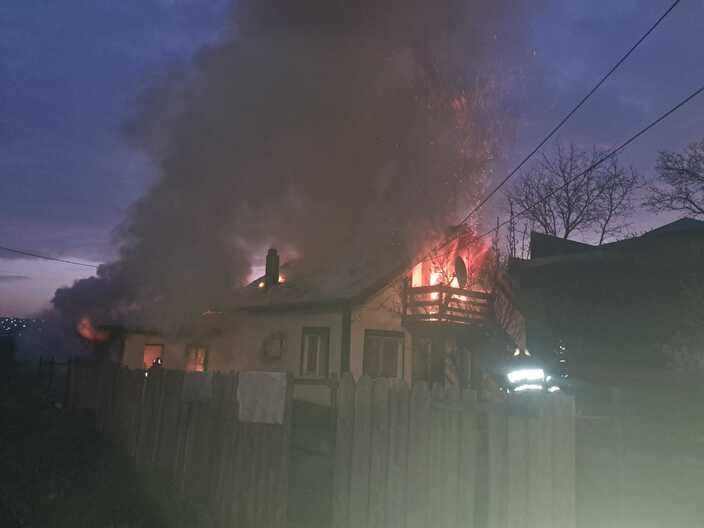 targu-frumos:-o-locuinta-a-fost-distrusa-de-un-incendiu-in-aceasta-dimineata