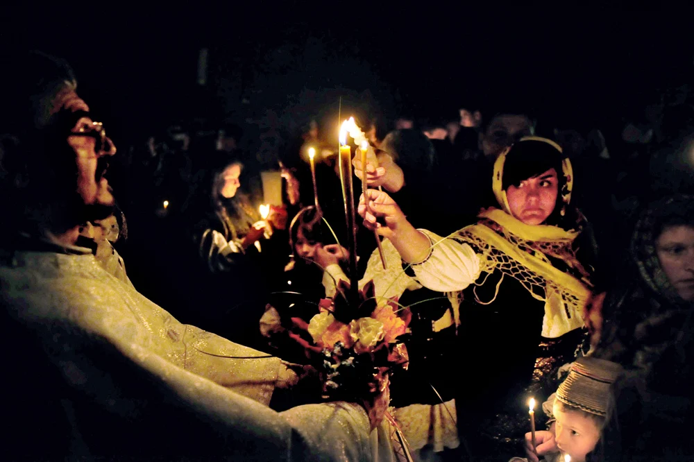 cum-s-a-schimbat-pastele-dupa-revolutie:-marturii-de-la-marius-rizea-si-doina-rusti