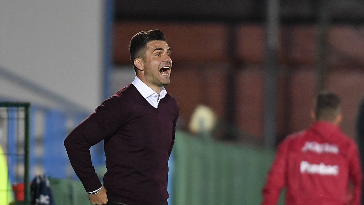 dinamo,-in-fata-unui-adevar-dureros:-bratu-si-torje-au-pus-degetul-pe-rana-cainilor
