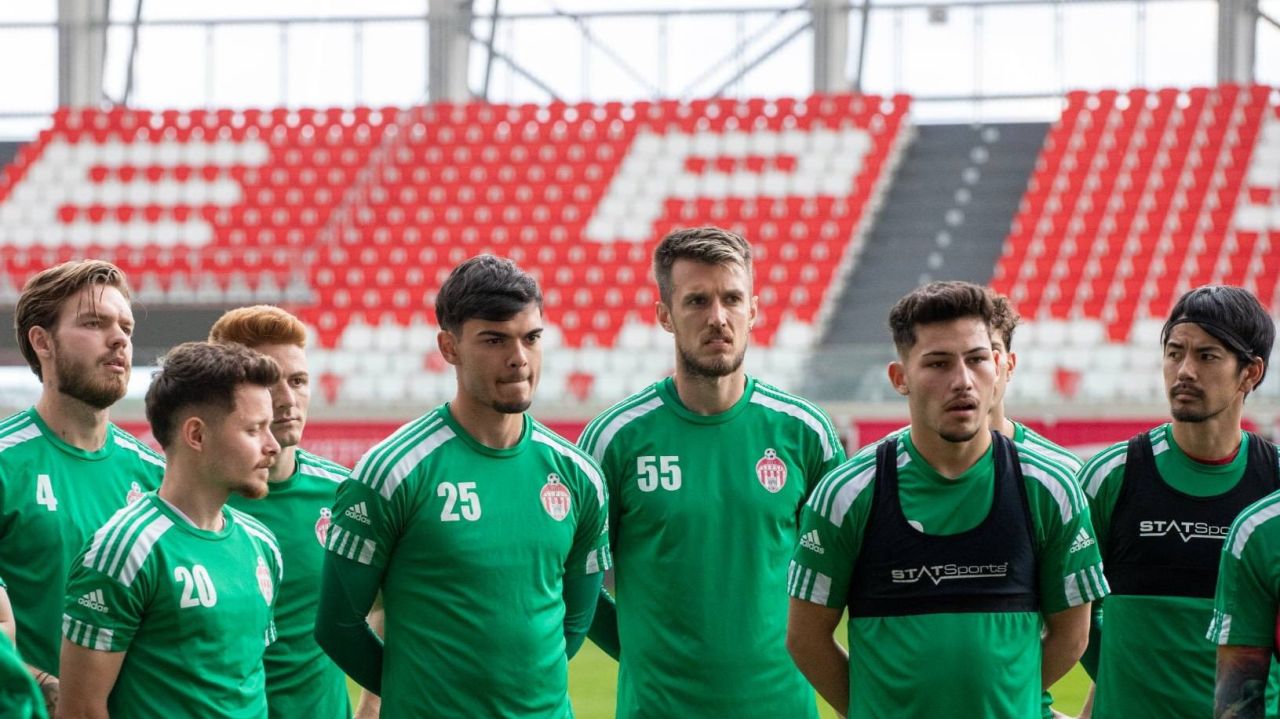 sepsi-osk-–-otelul-galati,-de-la-21:00.-dorinel-munteanu-isi-infrunta-fosta-echipa