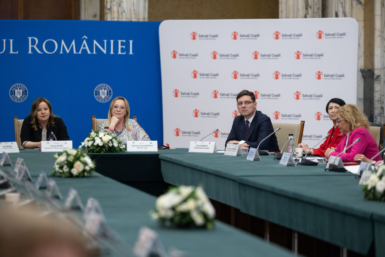 peste-jumatate-de-milion-de-copii-au-cel-putin-un-parinte-plecat-din-tara.-guvernul-cauta-solutii