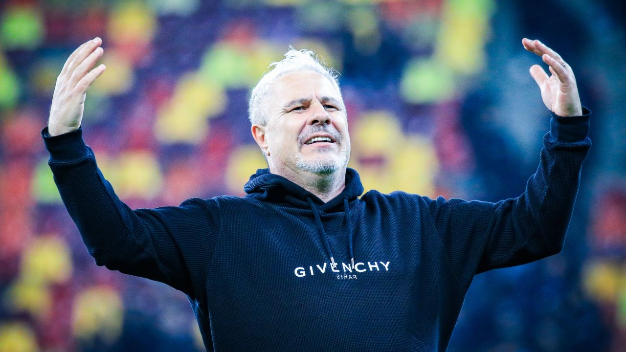 marius-sumudica-vrea-cinci-jucatori-afara-din-giulesti-daca-ramane-antrenor-la-rapid