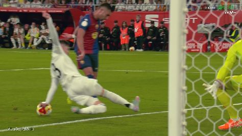 trei-penalty-uri-cerute-in-prima-repriza-la-barcelona-–-real-madrid!-verdictul-specialistului