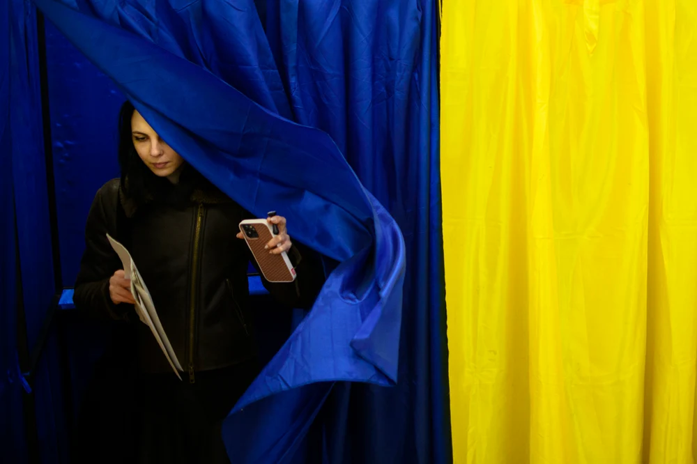 de-ce-raman-tinerii-tacuti-in-ziua-votului?