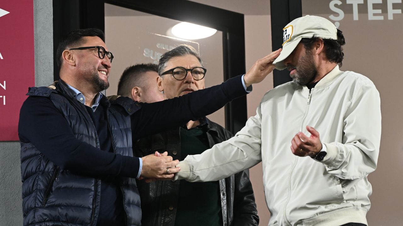 rapid-–-fcsb-|-cum-a-fost-surprins-in-tribune-viorel-moldovan,-presedintele-giulestenilor