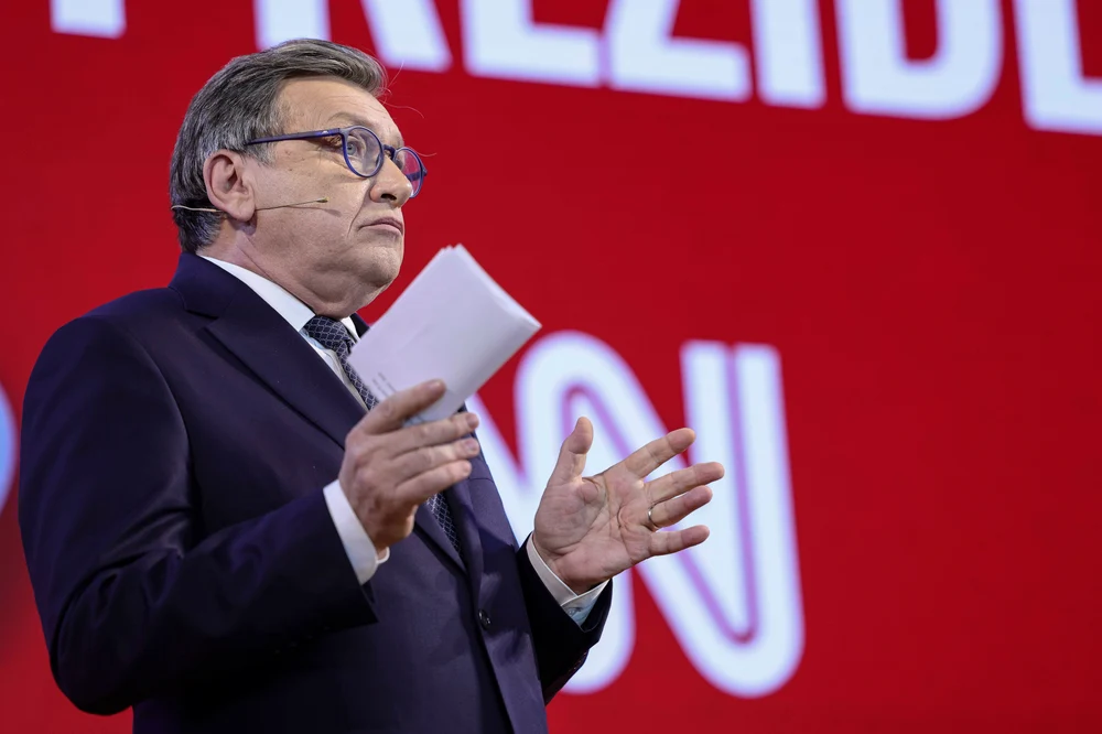 un-nou-schimb-de-replici-in-direct-intre-crin-antonescu-si-nicusor-dan:-ati-infectat-cu-minciuni