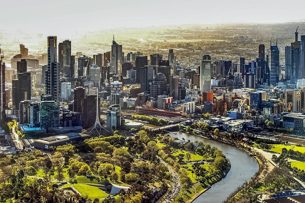 provocarile-vietii-romanilor-mutati-in-australia:-vad-mai-multi-canguri-decat-ursi-pe-strada