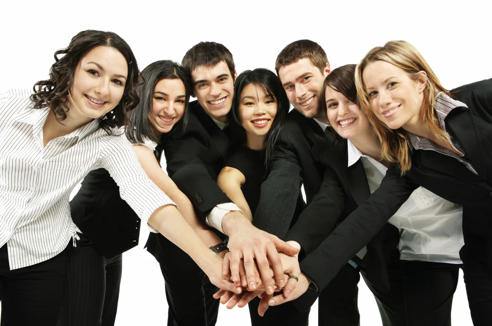 tinerii-isi-vor-putea-face-firme-de-la-16-ani