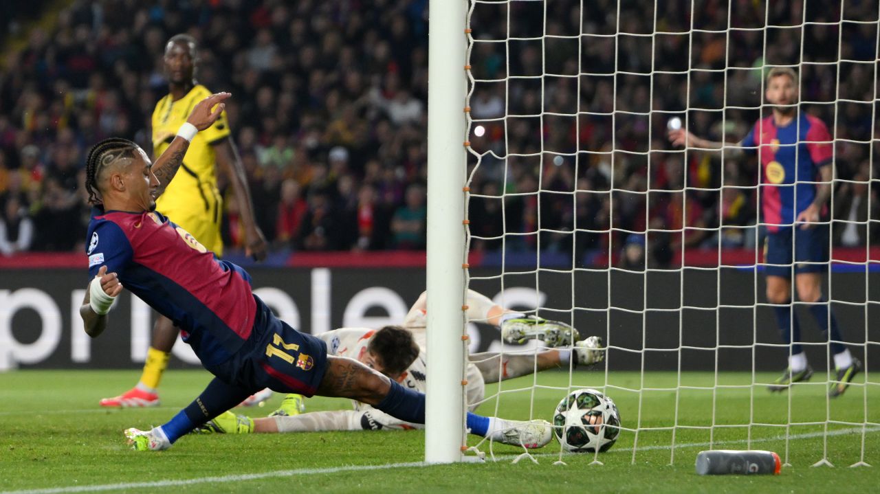 raphinha,-pus-la-zid-in-spania-dupa-golul-din-barcelona-–-dortmund:-„nu-ii-faci-asa-ceva-unui-copil!”