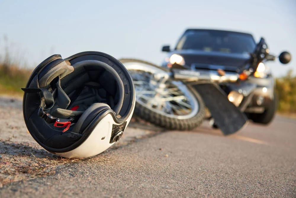 accident-pe-dn-5,-intre-un-tir-si-o-motocicleta.-o-femeie-a-fost-dusa-la-spital