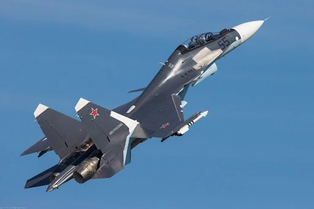 momentul-in-care-o-drona-navala-ucraineana-doboara,-in-premiera,-un-avion-de-vanatoare-rusesc