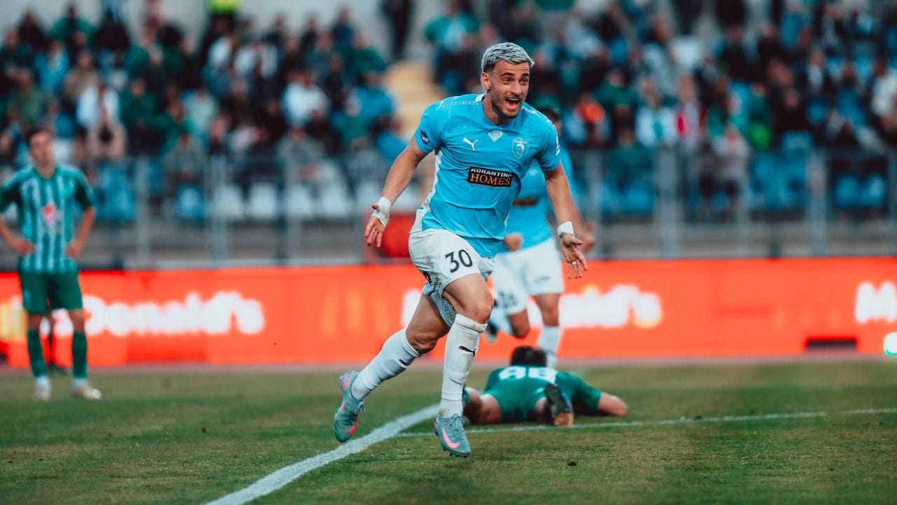 vlad-dragomir,-gol-in-derby-pentru-titlul-de-campion!-istoria-a-fost-scrisa