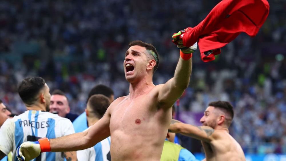 nebunul-emiliano-martinez-primeste-o-veste-ingrijoratoare