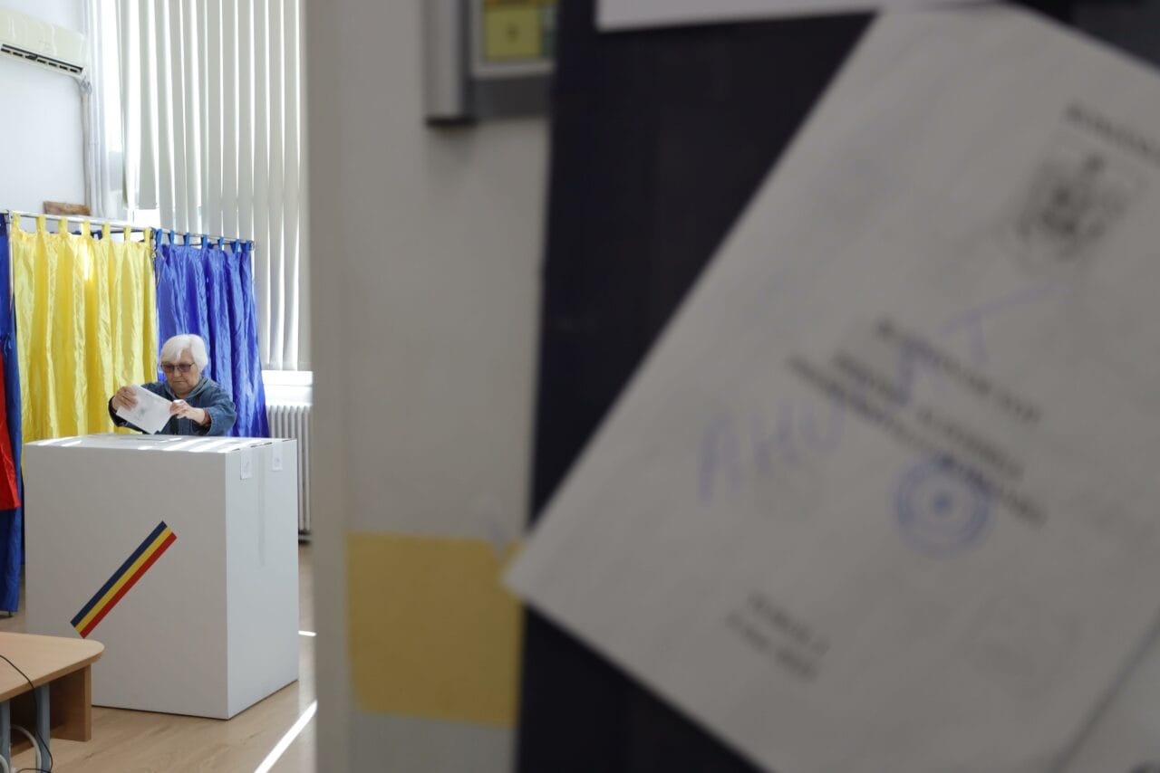 aep:-24-de-milioane-de-buletine-de-vot-tiparite-pentru-turul-al-doilea-al-prezidentialelor