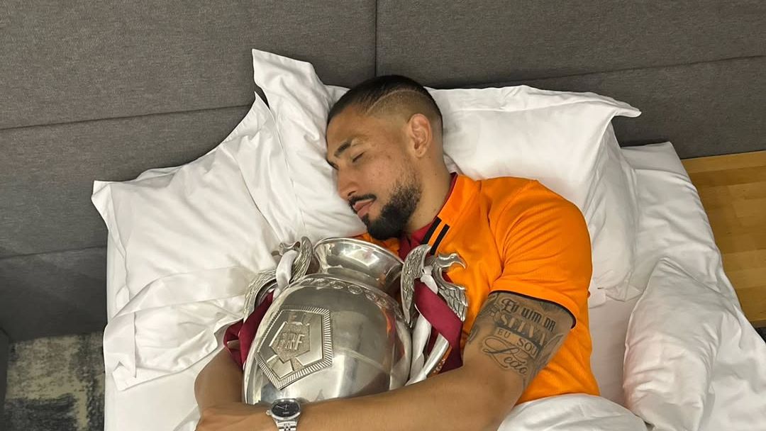 imaginea-zilei-dupa-ce-cfr-cluj-a-castigat-cupa-romaniei:-nu-e-doar-un-vis
