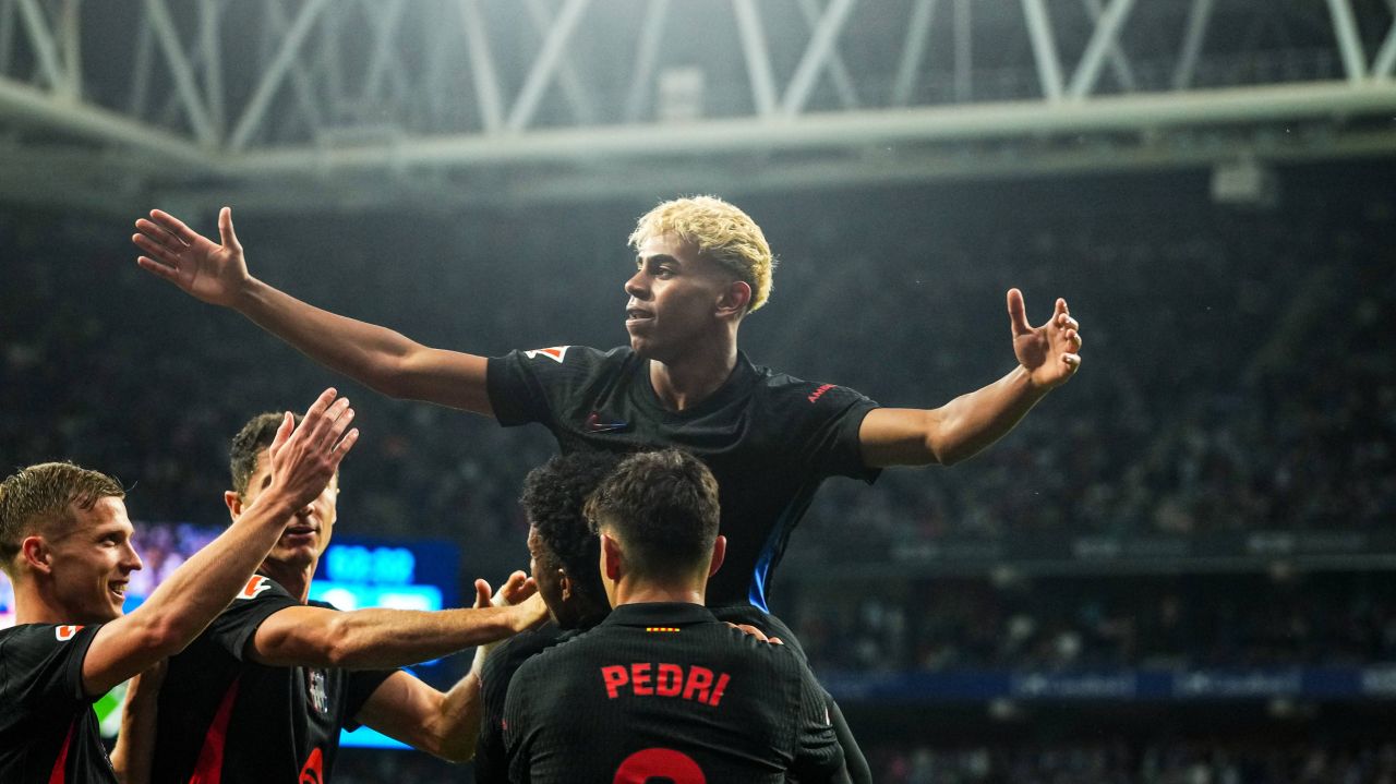 sa-curga-sampania!-fc-barcelona-a-castigat-titlul-in-spania:-cel-mai-greu-trofeu