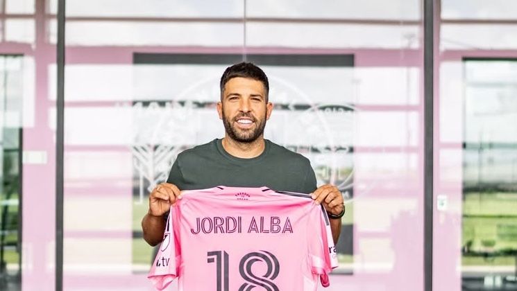jordi-alba-a-semnat!