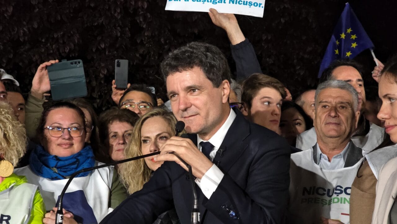 nicusor-dan,-baie-de-multime:-e-victoria-voastra!-romania-incepe-de-maine-o-noua-etapa