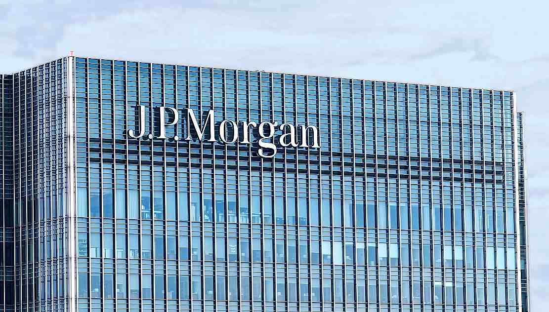 jpmorgan:-castigarea-alegerilor-din-romania-de-catre-nicusor-dan-reduce-in-viitor-riscul-politic
