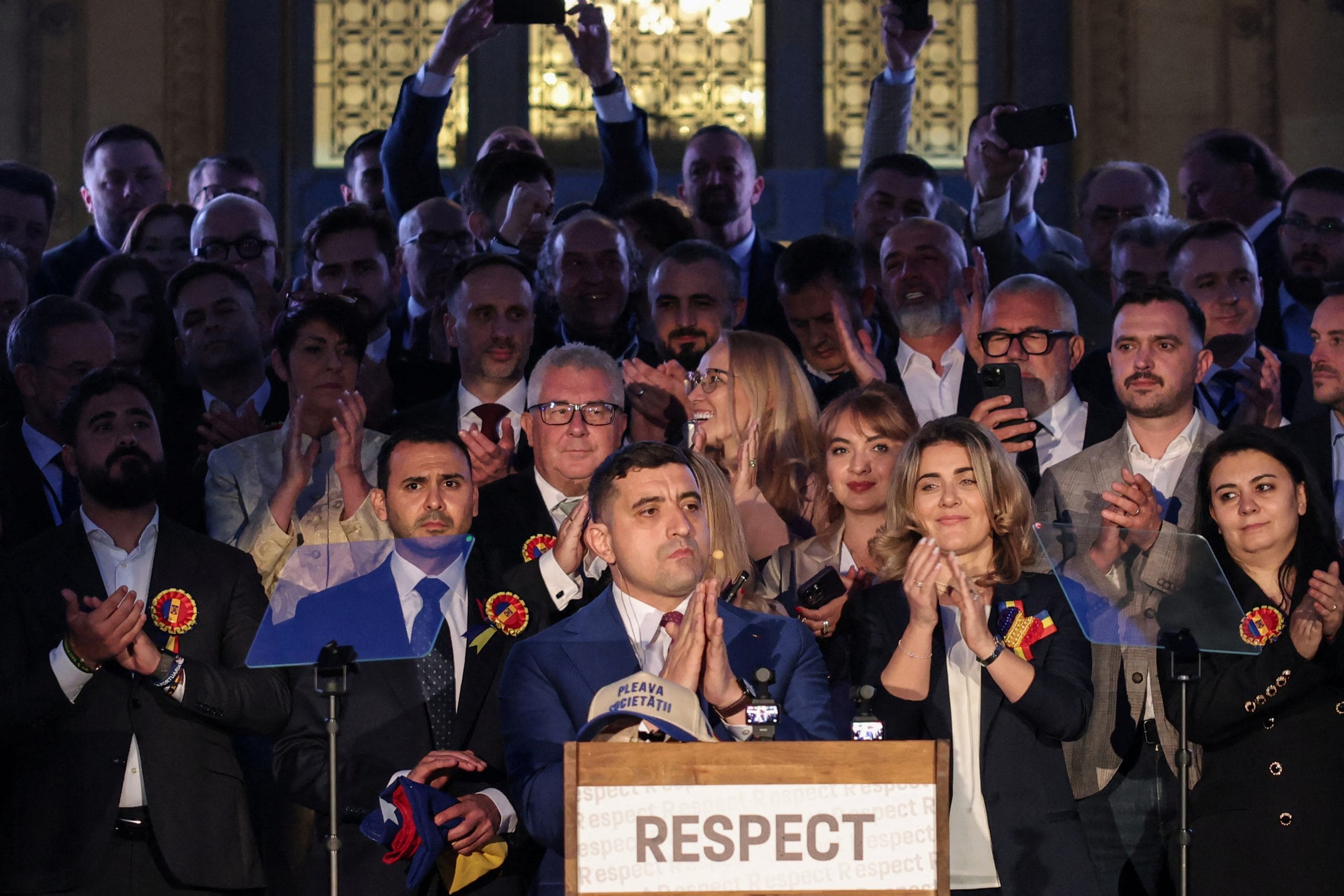 data-viitoare-ar-putea-fi-cineva-ca-simion.-analiza-bbc:-de-ce-a-pierdut-nationalistul-cursa-pentru-cotroceni