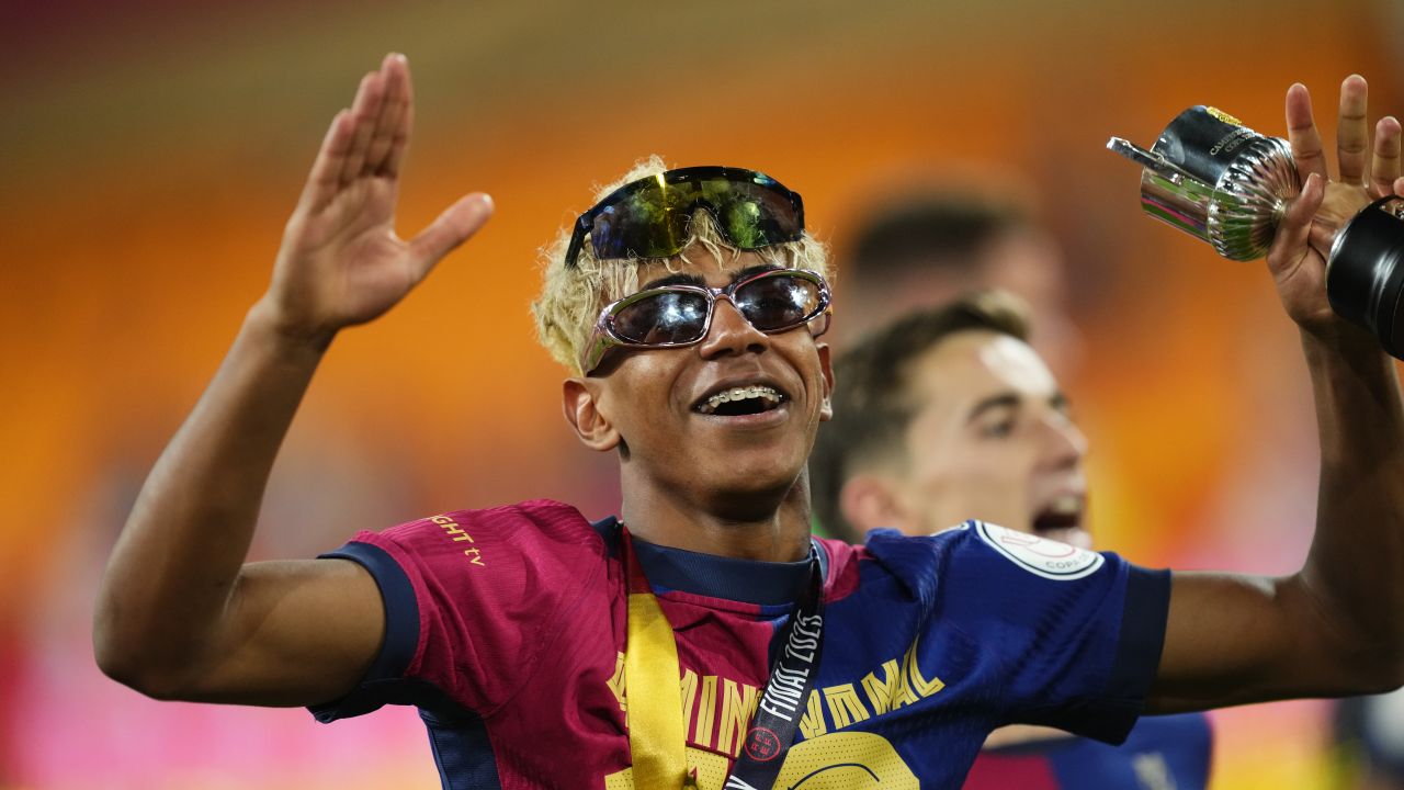 lamine-yamal-semneaza:-a-acceptat-contractul