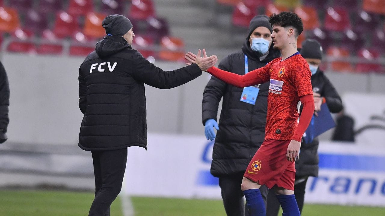 fostul-principal-de-la-fcsb,-desemnat-antrenorul-sezonului-dupa-ce-a-castigat-campionatul!