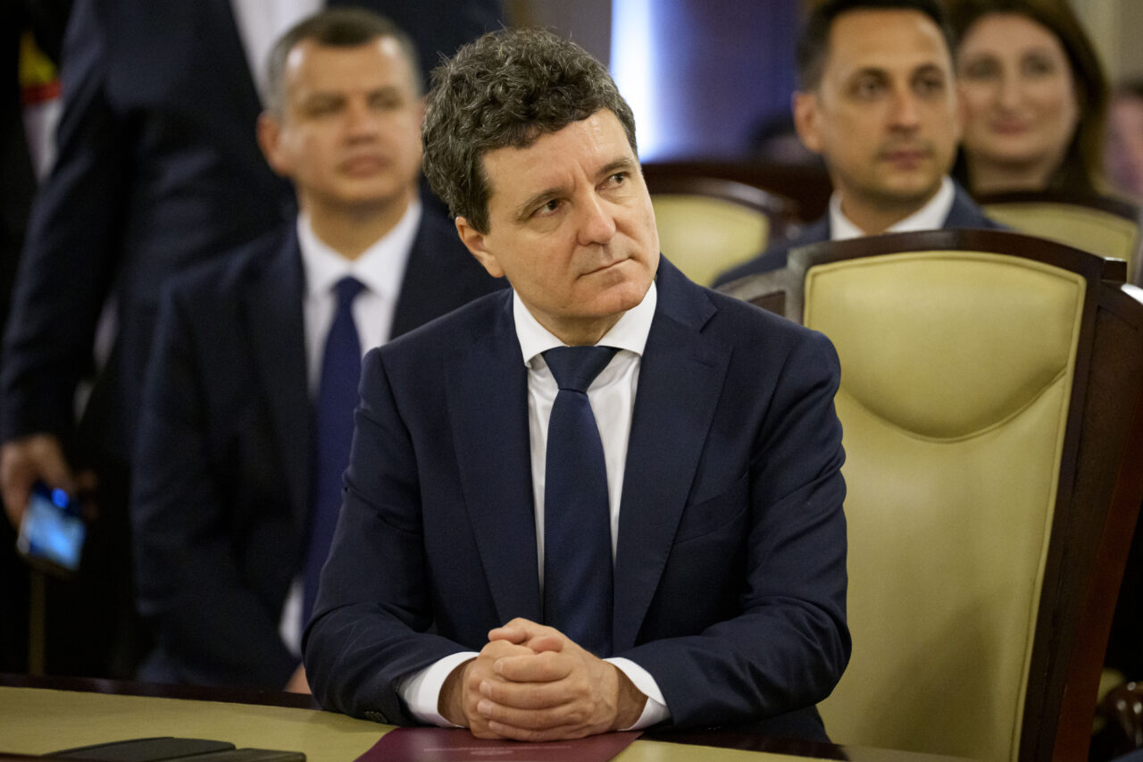 nicusor-dan-va-depune-juramantul-in-parlament-pe-26-mai,-la-ora-12/-lista-completa-a-invitatilor