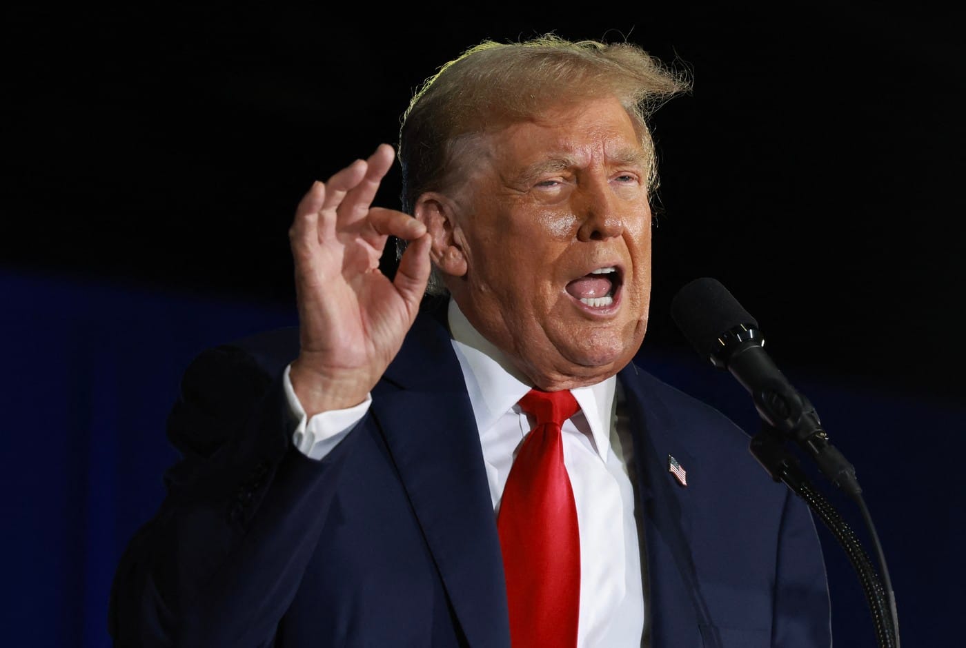 donald-trump-ameninta-ue-cu-taxe-vamale-de-50%