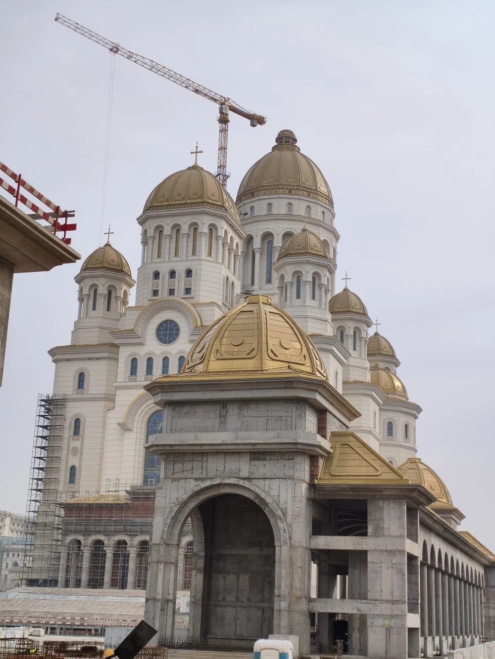 teologul-radu-preda:-e-timpul-ca-biserica-sa-i-priveasca-pe-tineri,-sa-ii-lase-sa-vorbeasca