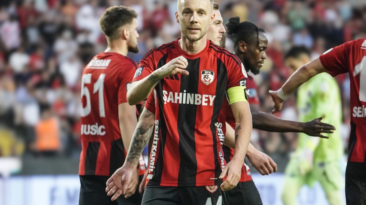 au-facut-ghiaurii-show!-gol-alexandru-maxim,-pasa-de-gol-deian-sorescu