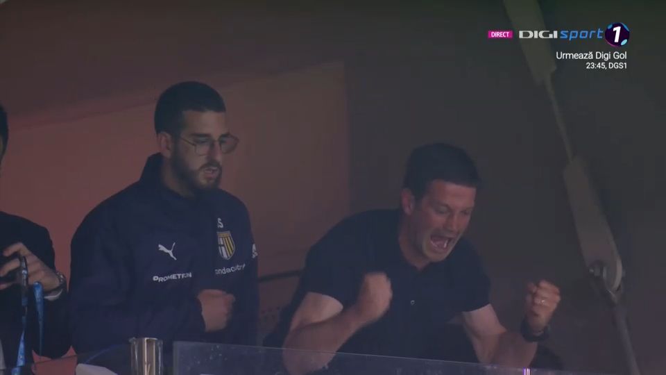 ce-descatusare!-cristi-chivu-s-a-dezlantuit-in-tribune,-dupa-golul-victoriei-marcat-de-parma