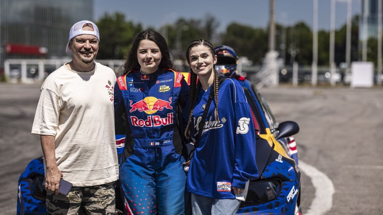 theo-rose-si-puya,-adrenalina-in-masina-de-drift-inainte-de-red-bull-soundclash