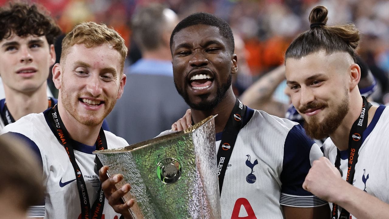 tottenham-face-afacere-cu-fundasi:-25000.000-euro