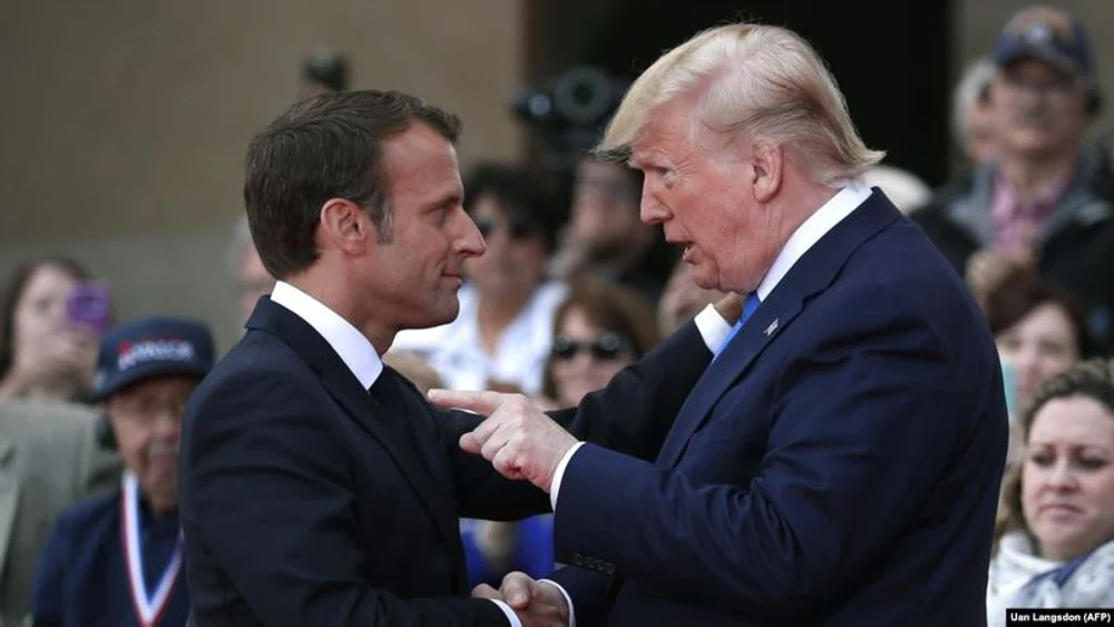 sfatul-matrimonial-oferit-de-trump-lui-macron,-dupa-ce-sotia-sa-l-a-lovit-in-fata