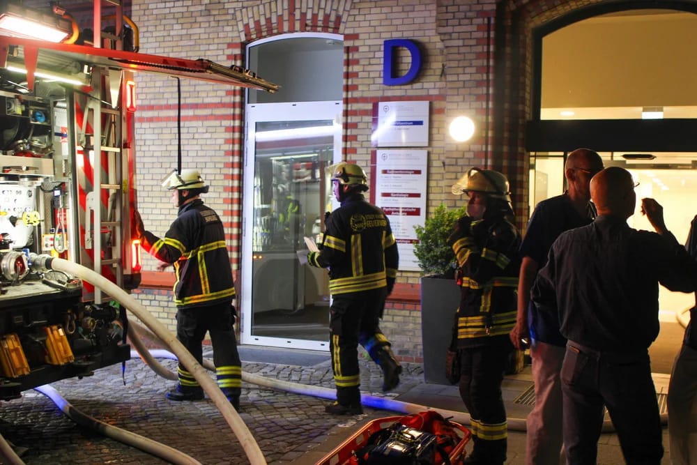 trei-morti-si-34-de-raniti-intr-un-incendiu-izbucnit-la-un-spital-din-hamburg